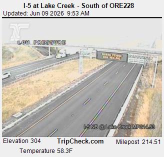 RoadCam - I-5 at Lake Creek - South of ORE228