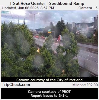 RoadCam - I-5 at Rose Quarter - southbound  ramp