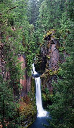 Toketee Falls on the North Umpqua River