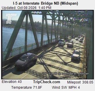 I-5 at Interstate Bridge NB, midspan