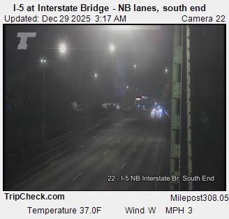 Camera 1002: I-5 at Interstate Bridge NB, south end