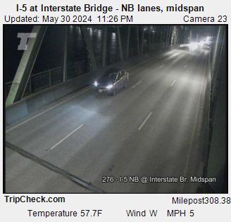 Traffic Cam I-5 at Interstate Bridge NB, midspan