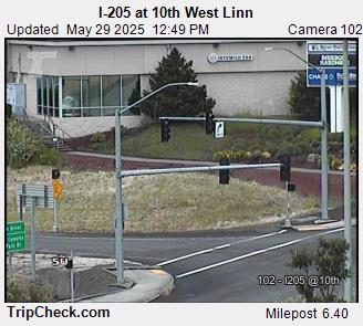 Traffic Cam I-205 at 10th West Linn