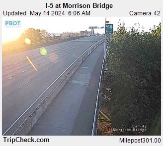 USA Oregon Portland Downtown, Morrison Bridge live cam